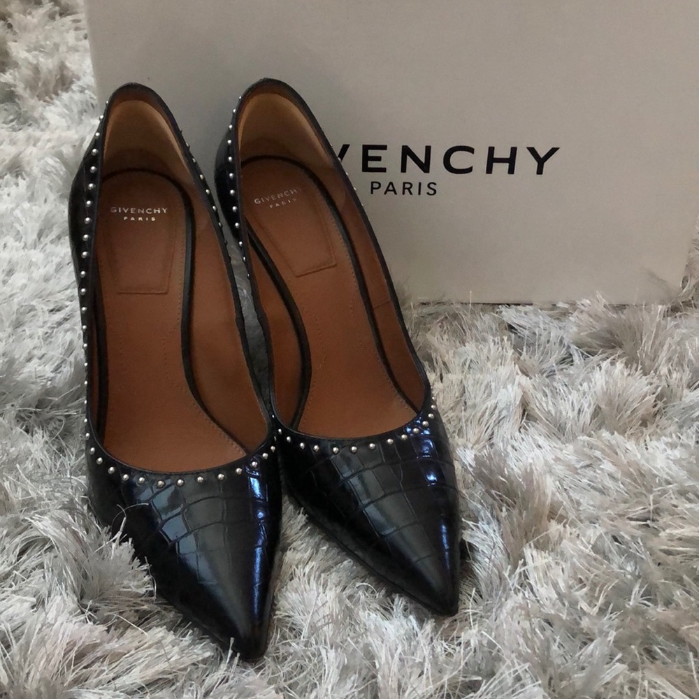 Givenchy studded black leather pumps